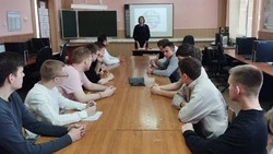 Алексеевские полицейские провели беседу со студентами на тему экстремизма