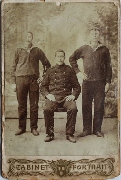 Площадь русских моряков. Как алексеевцы создавали историю российского военно-морского флота