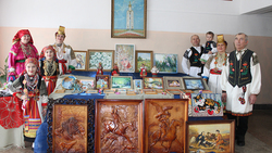 Семья из Афанасьевки Алексеевского горокруга организовала творческую выставку