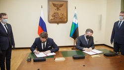 Вячеслав Гладков заключил соглашение о сотрудничестве с президентом «Деловой России»