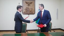 Вячеслав Гладков подписал соглашение по продвижению высококачественных товаров в регионе