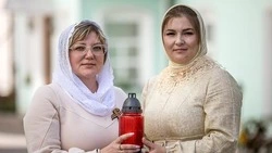 Благодатный огонь на Белгородчину доставили две многодетные мамы из региона