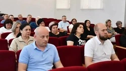 Глава администрации Алексеевского округа провела еженедельное рабочее совещание 