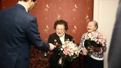 Вячеслав Гладков: «Игорь Щёголев вручил медали ветеранам Великой Отечественной войны»