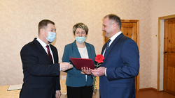 Первый замглавы администрации Алексеевского округа поздравил работников ЖКХ с праздником