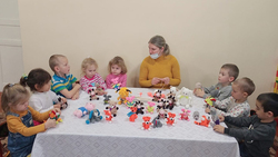Воспитанники алексеевских детских садов отметили День рукоделия