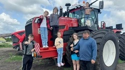 Большовские школьники Красненского района совершили экскурсию на предприятие «СИБАГРО»