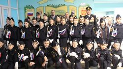 Пятиклассники средней школы райцентра Красное приняли присягу кадетов